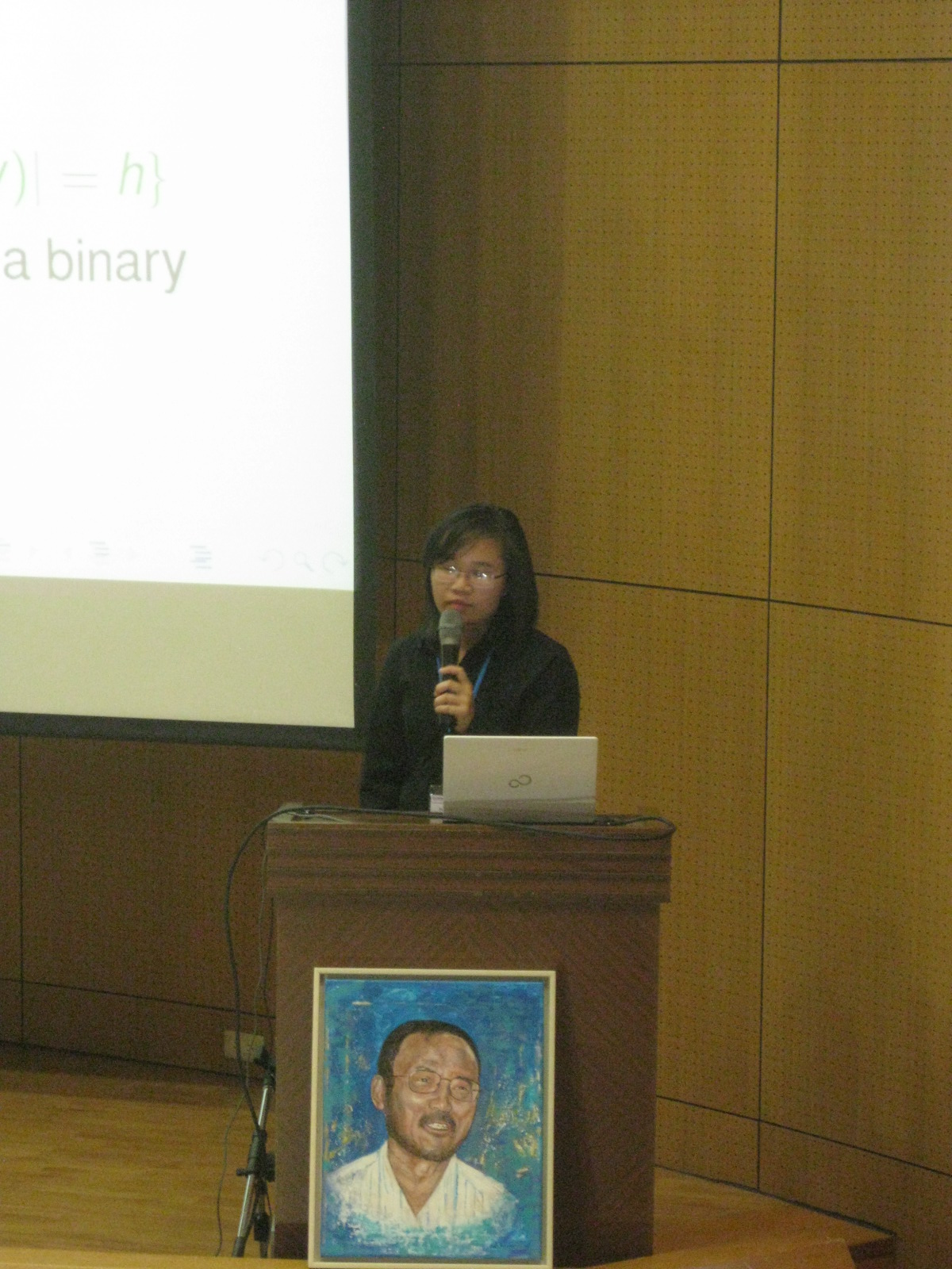 Yang presenting at DLT
